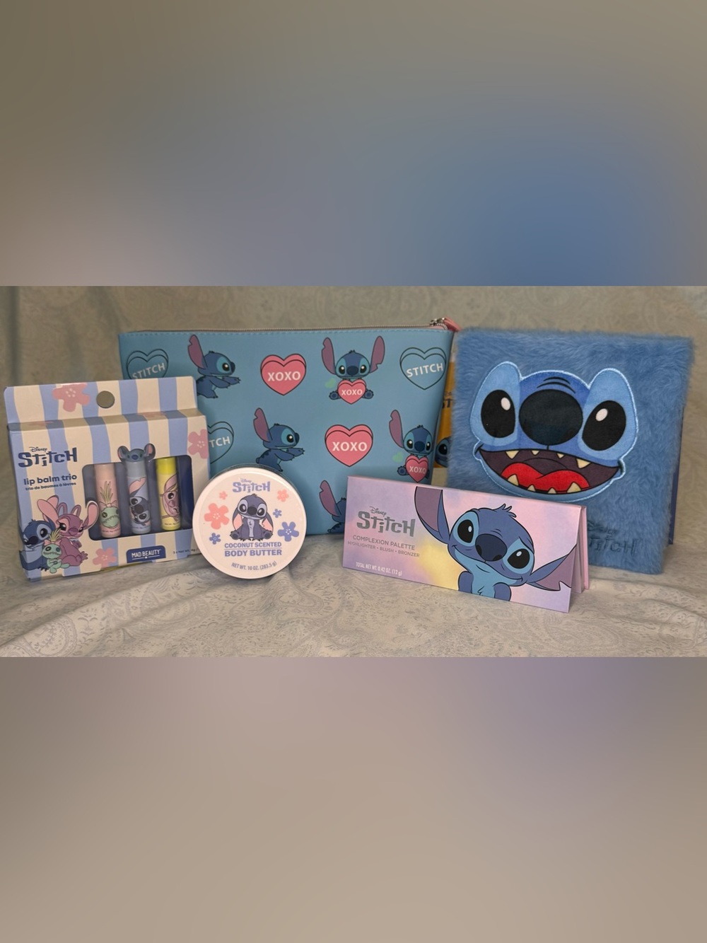 Disney Stitch Cosmetic Pouch and Beauty Kit - Blue Pink